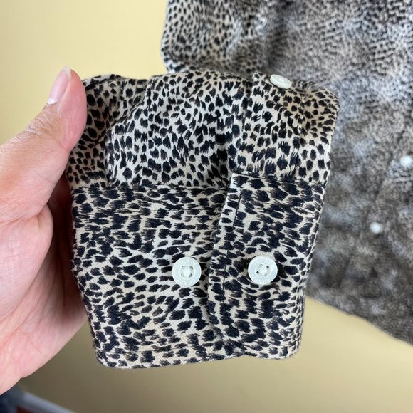 Chaps No Iron Animal Print Button Down Shirt M - Picture 3 of 9